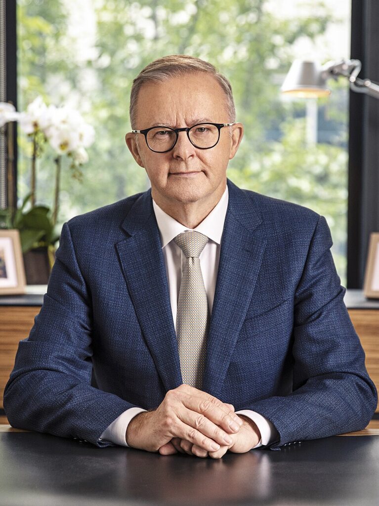 Australian PM Anthony Albanese Marries at 62 — Dog Toto Steals the Spotlight in a Joyful Celebration, Nation Applauds 3 Anthony Albanese wedding