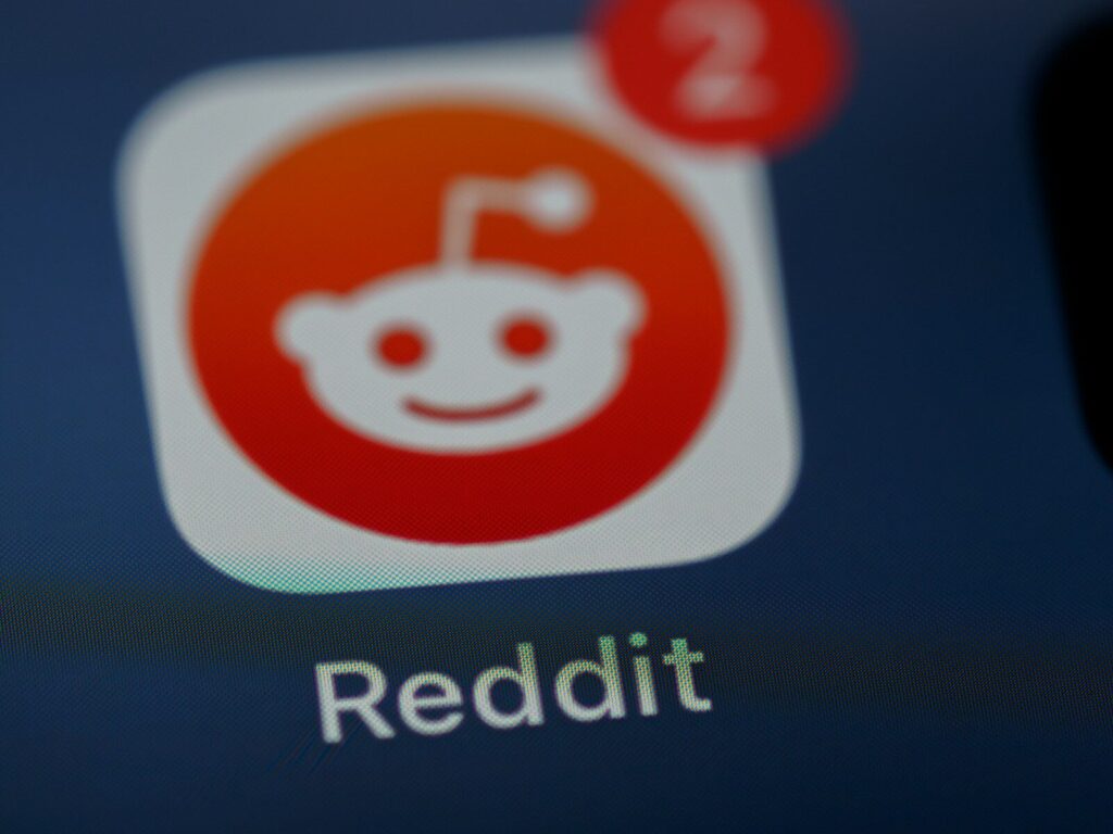 Reddit Just Turned Your Favorite Product Thread Into a Storefront — and That Should Make You Think 2 red and white 8 logo